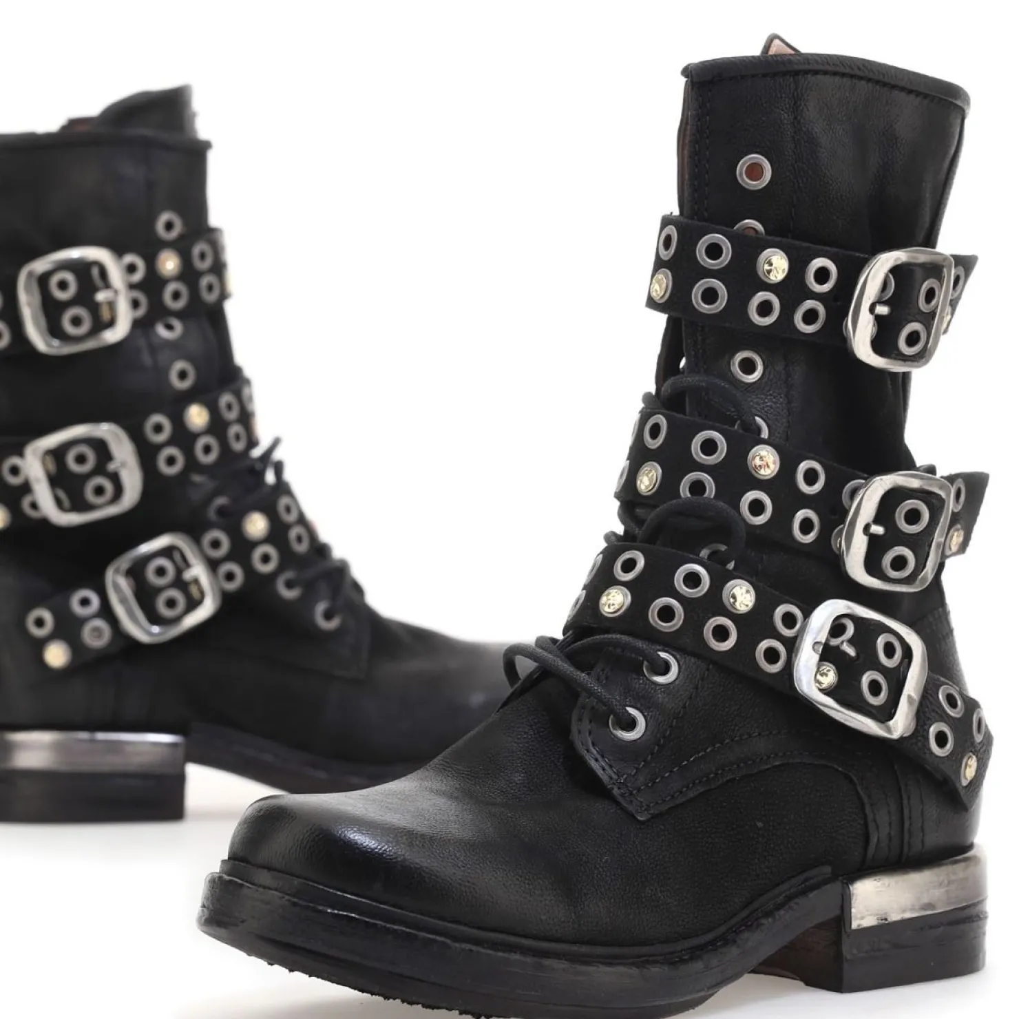 A.S.98 STIEFELETTEN ATTALLA
