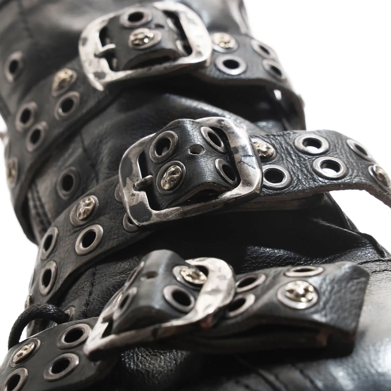 A.S.98 STIEFELETTEN ATTALLA