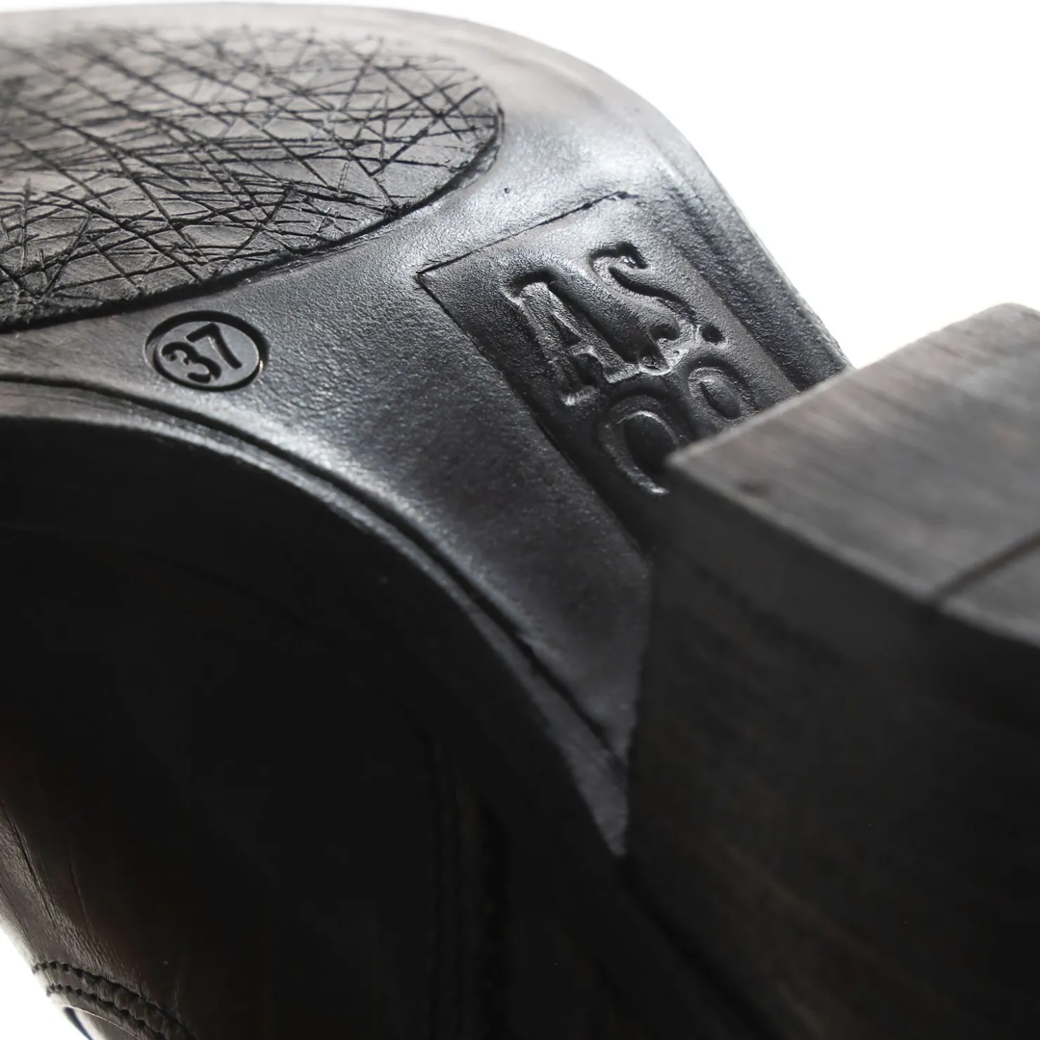 A.S.98 STIEFELETTEN CAT