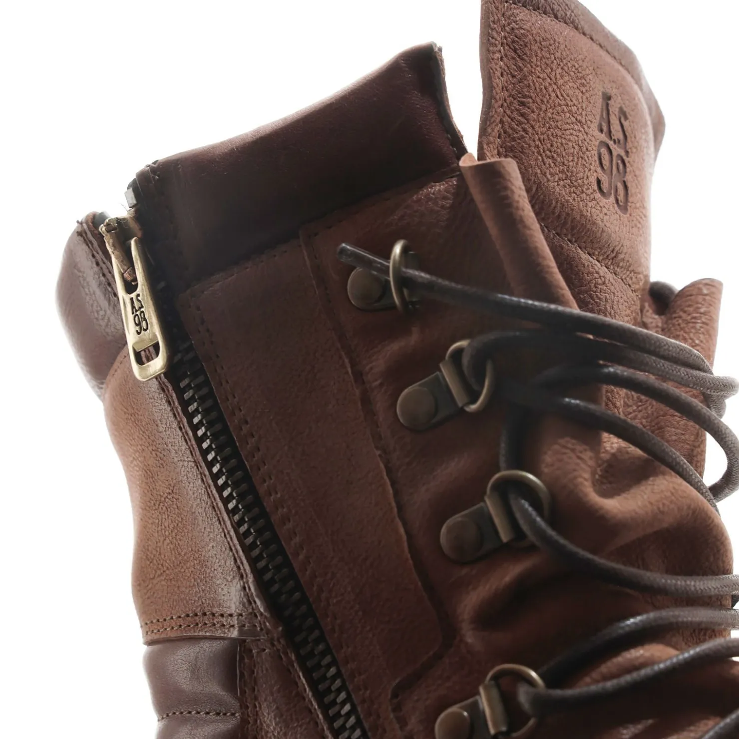 A.S.98 STIEFELETTEN DUANE