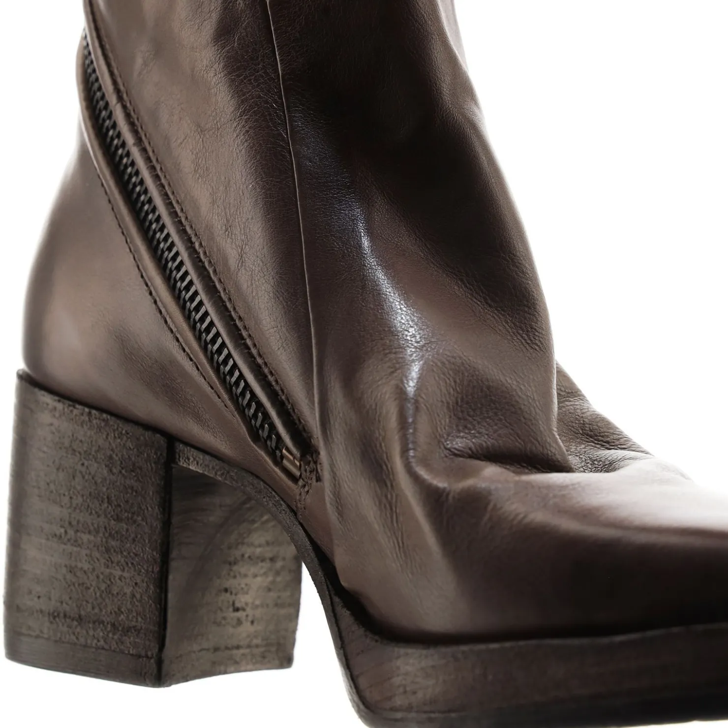 A.S.98 STIEFELETTEN PEONY