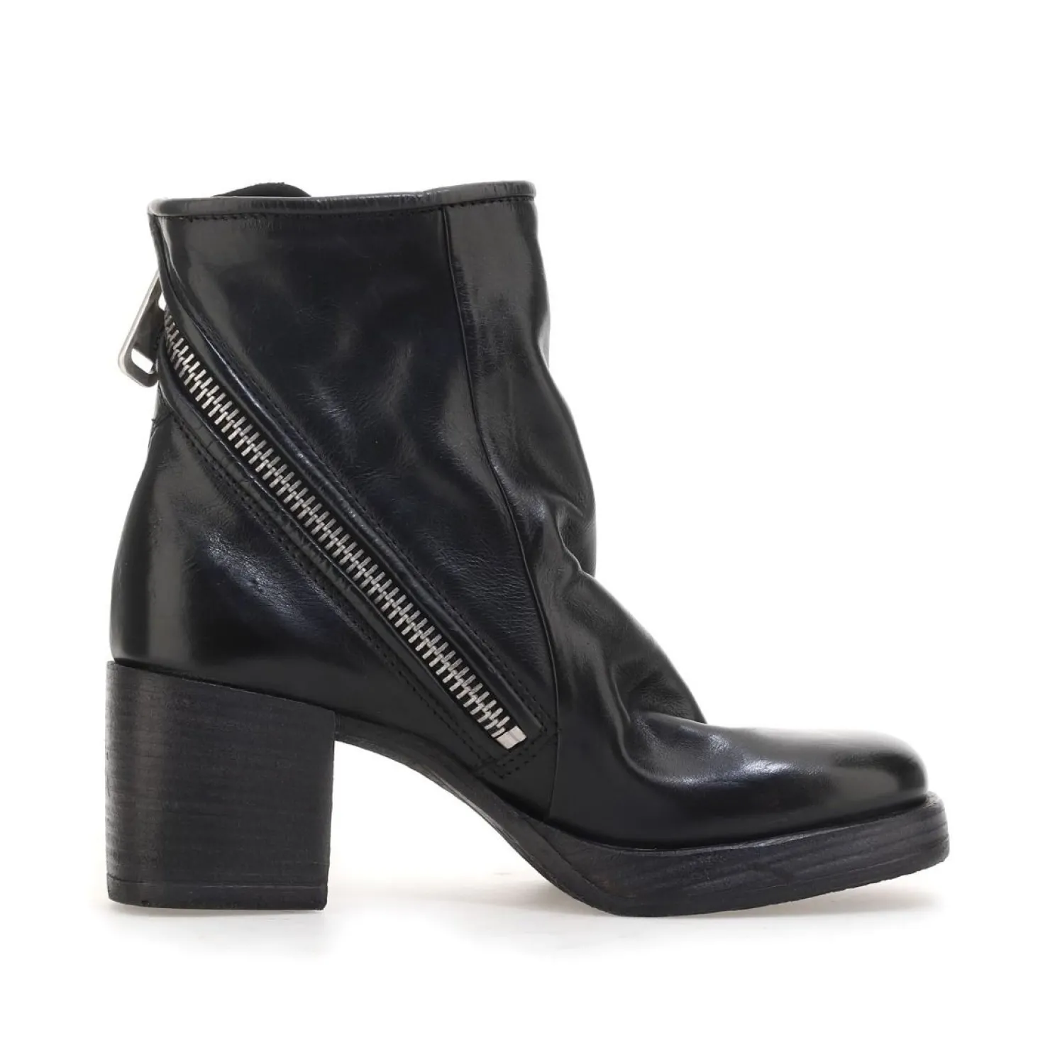 A.S.98 STIEFELETTEN PEONY