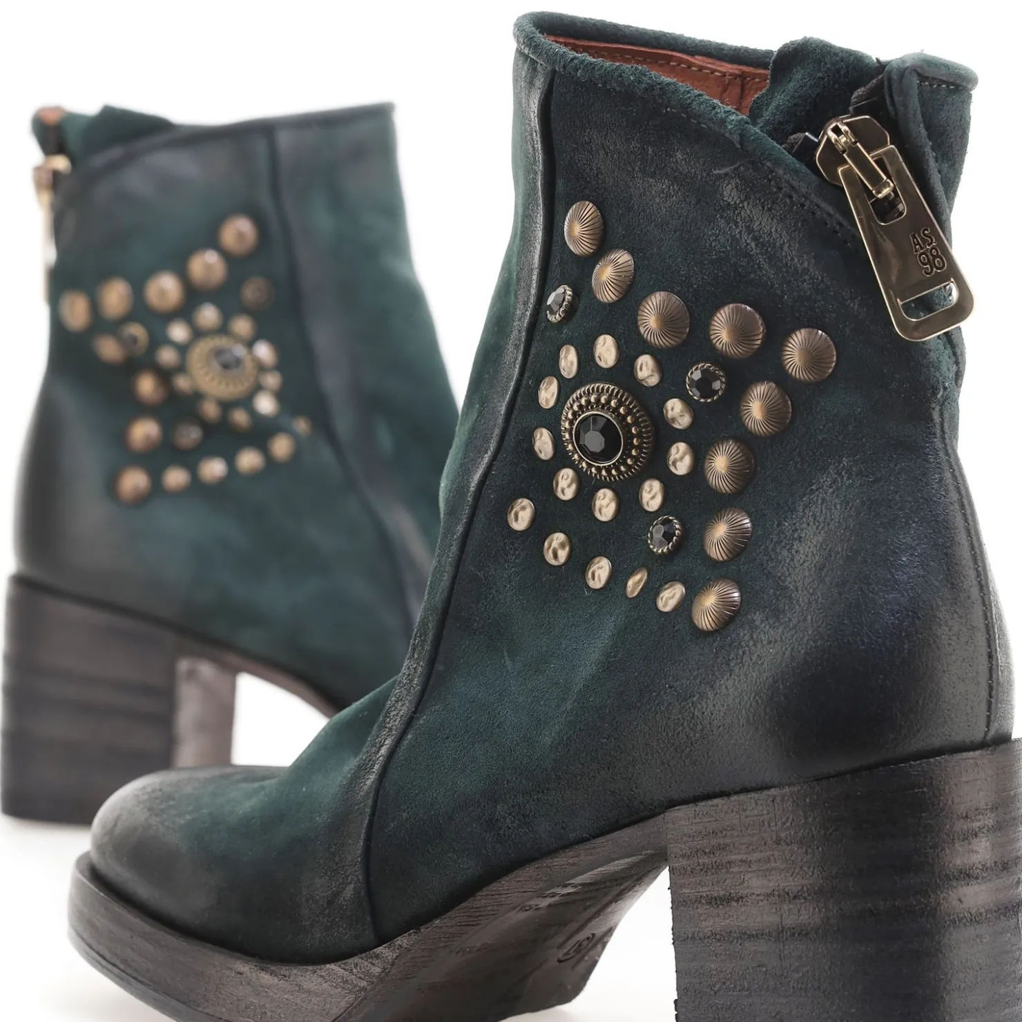 A.S.98 STIEFELETTEN PEONY